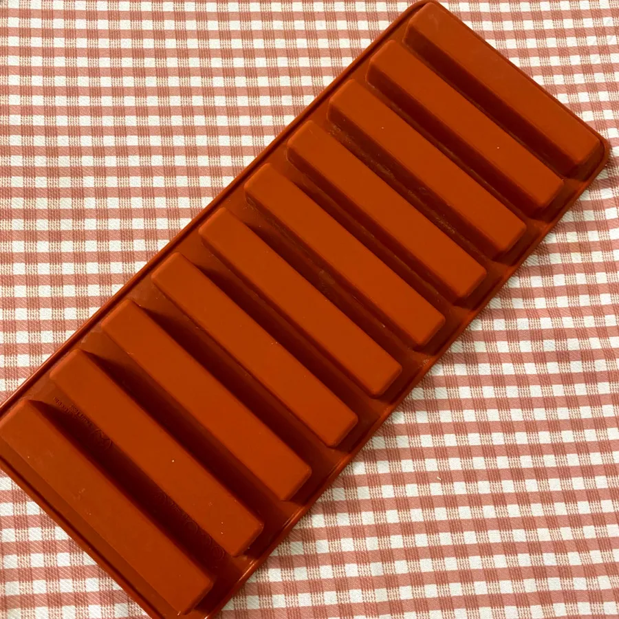 قالب شکلات کیت کت