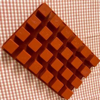 قالب مکعبی سیلیکونی