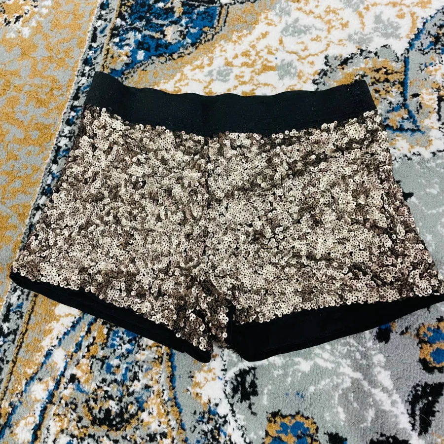 شلوارک استرادیواریوس