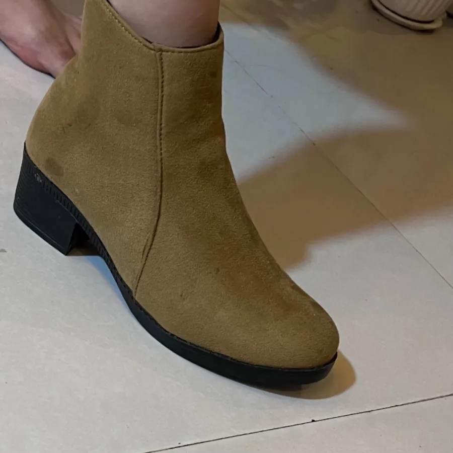 نیم بوت سوییت