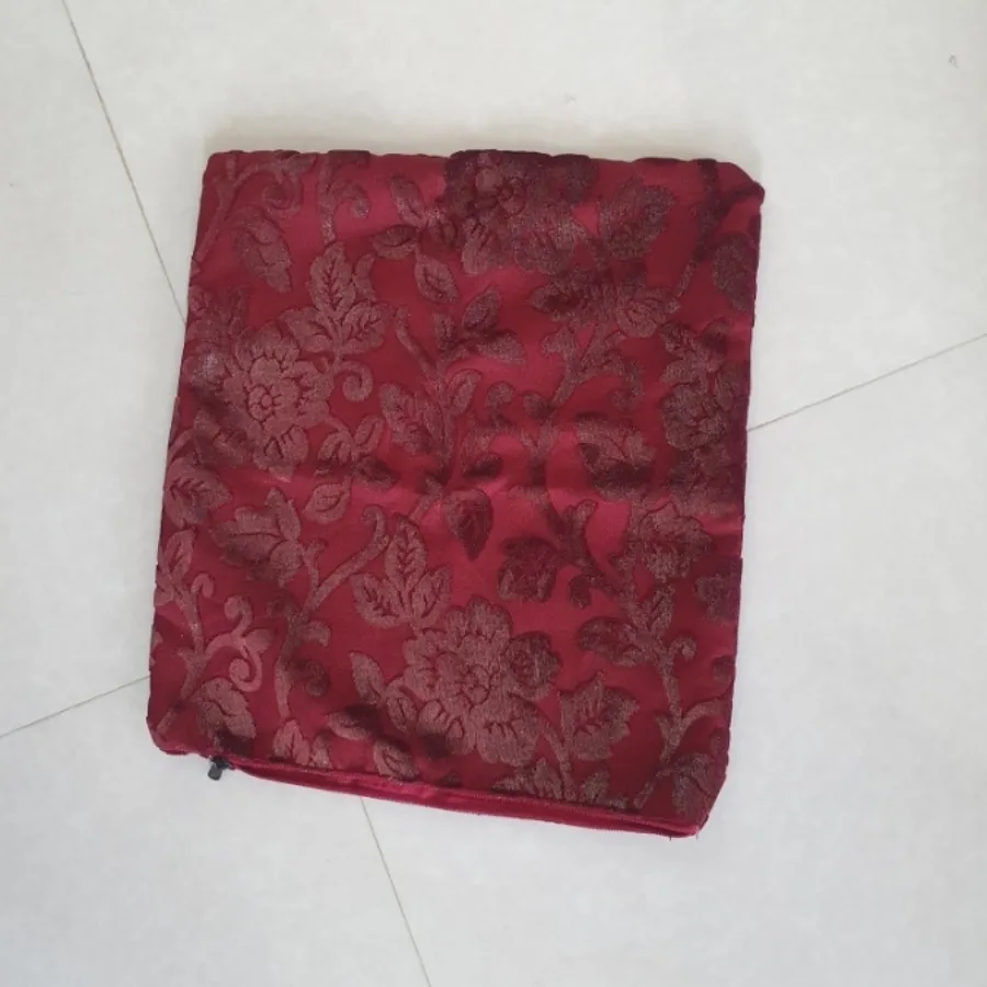 کوسن گل مخملی زرشکی تک