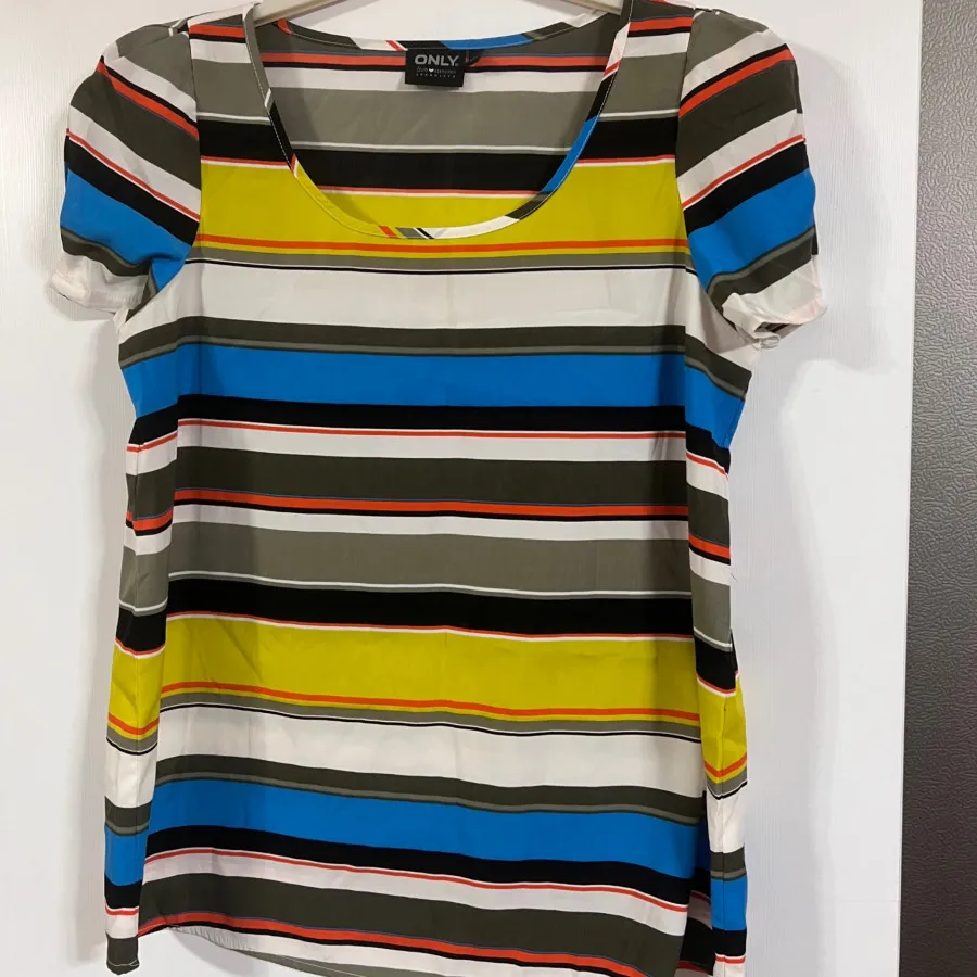 تی شرت اروپایی only