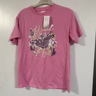 تی شرت اروپایی صورتی