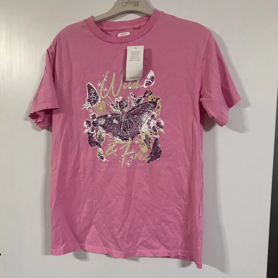 تی شرت اروپایی صورتی