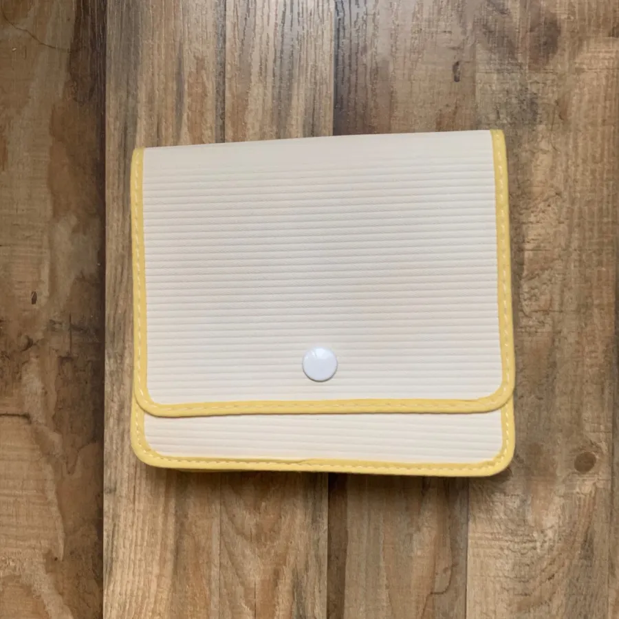 کیف کارت و مدارک