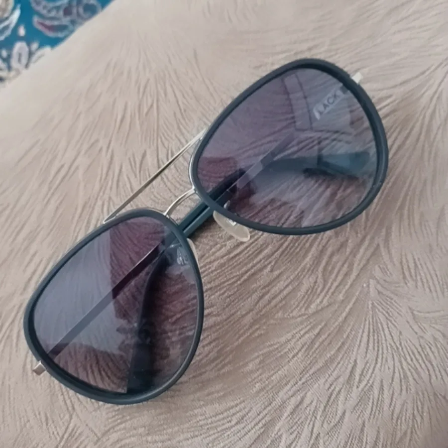 عینک آفتابی