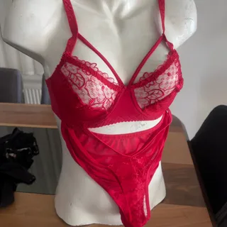 ست لباس زیر هارنس