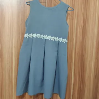 پیراهن دخترانه