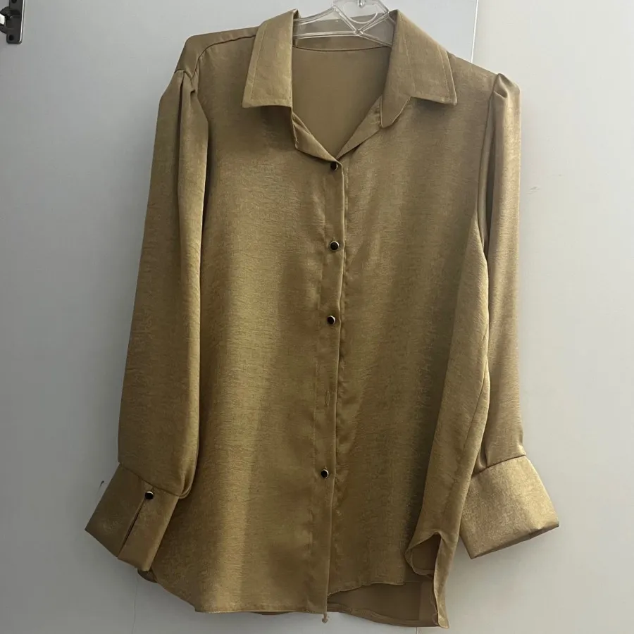 شومیز نو بژ رنگ