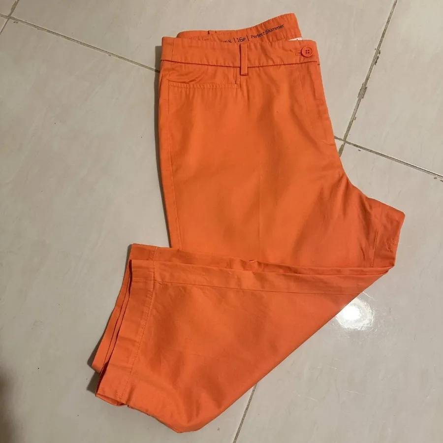 شلوارک کتان گلبهی