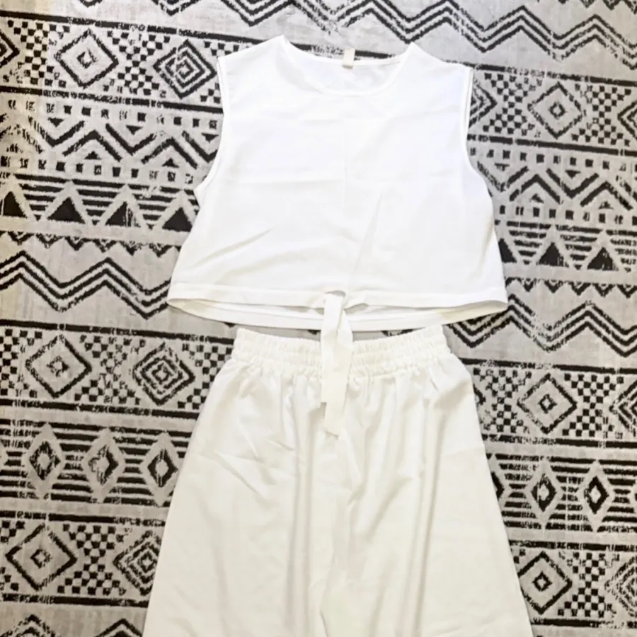 ست کراپ و شلوار