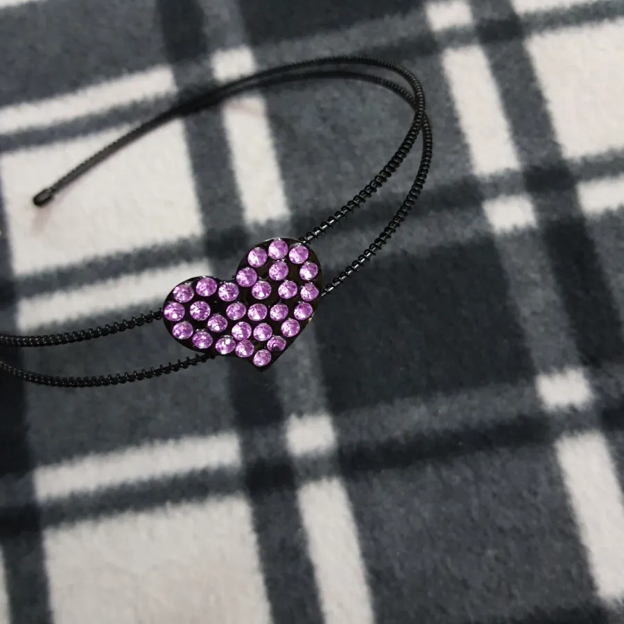 تل فنری مشکی مدل قلب بنفش