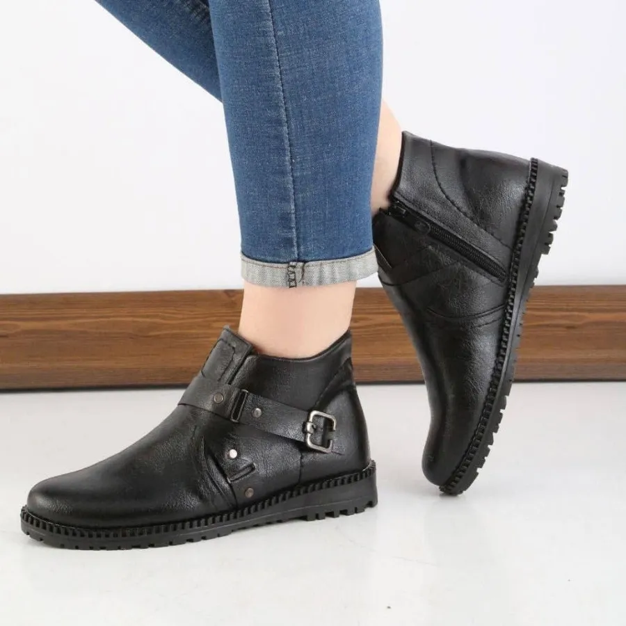 نیم ساق زنانه