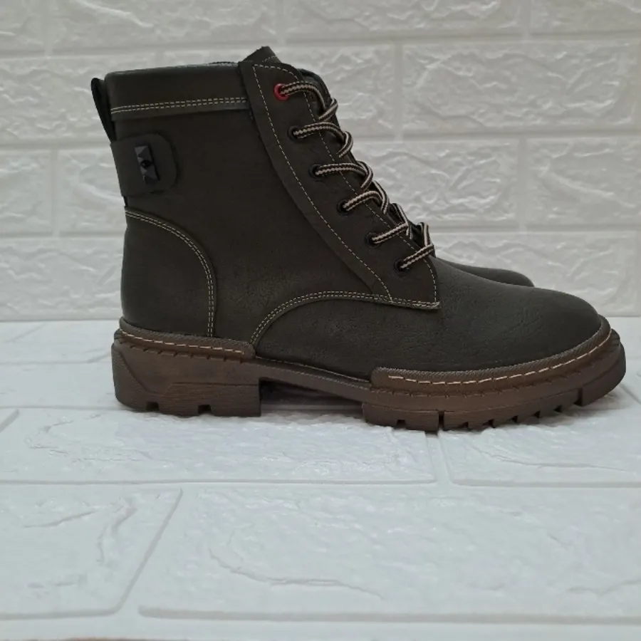 نیم بوت سبز