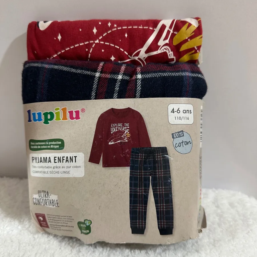 بلوز و شلوار بچگانه