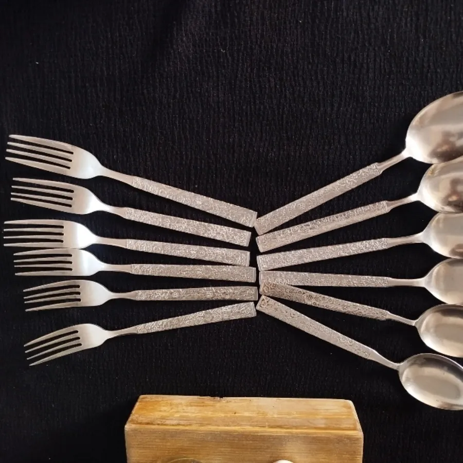 قاشق چنگال گل ریز قدیمی