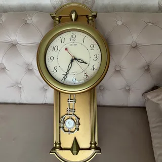 ساعت دیواری سفید طلایی