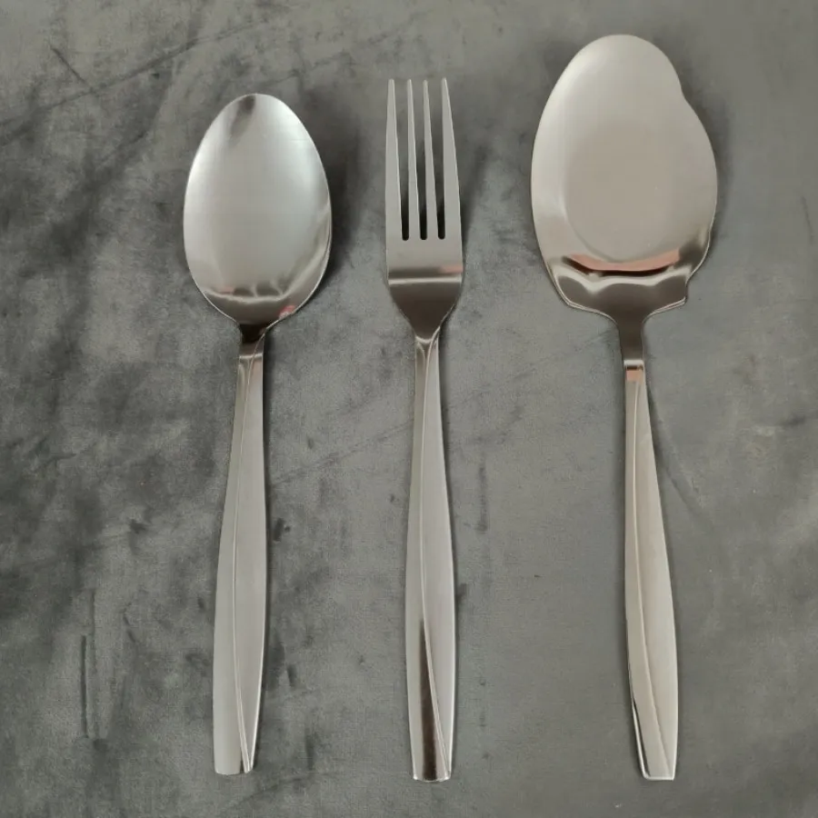 قاشق و چنگال وکفگیر