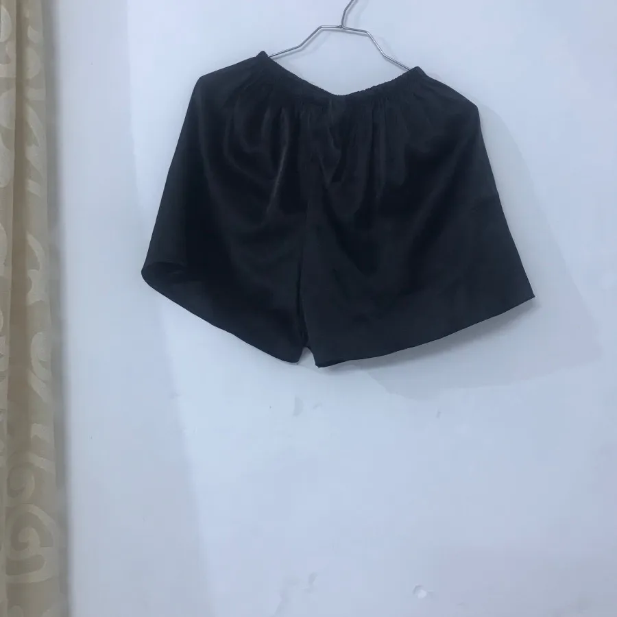 شلوارک نو و ساتن