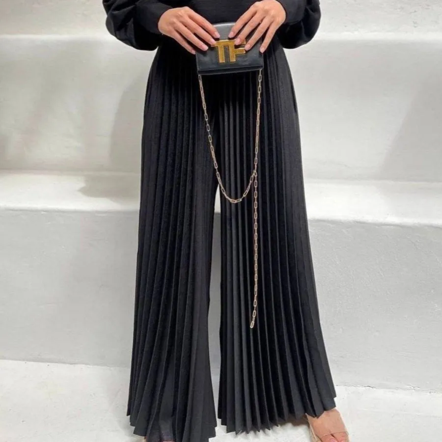 شلوار دامنی پلیسه