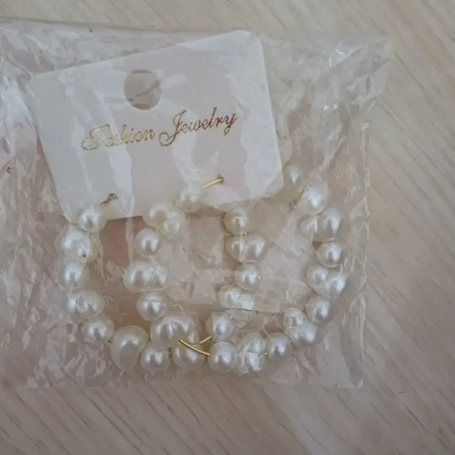 گوشواره مرواریدی