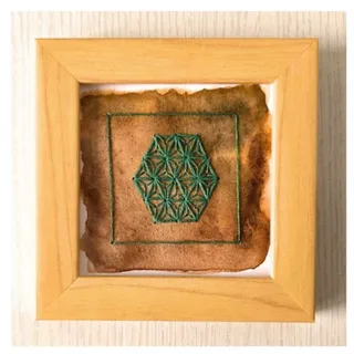 سوزن‌دوزی قاب شده