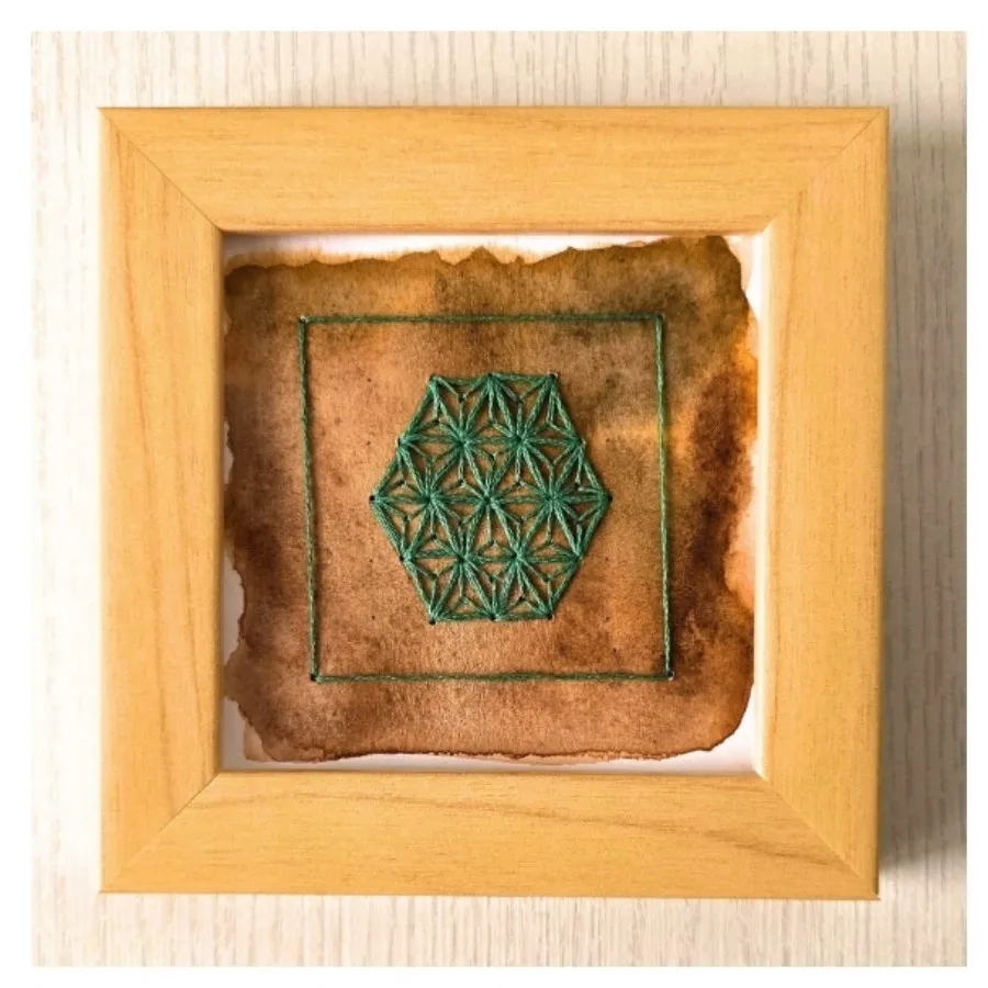 سوزندوزی قاب شده