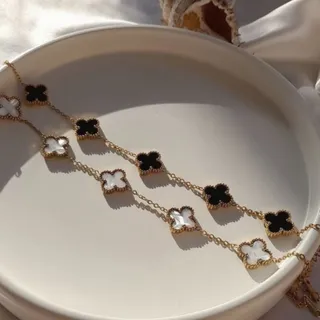 دستبند ونکلیف شیک?