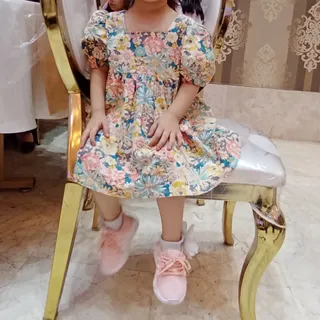 پیراهن دخترانه