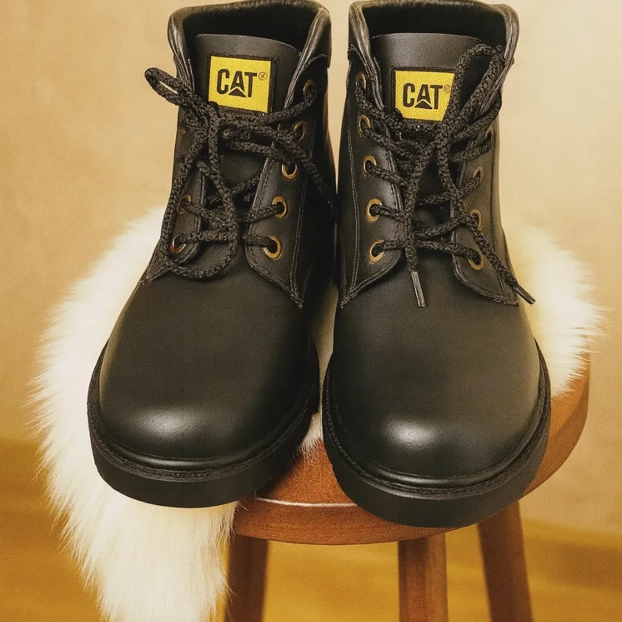 بوت CAT (Caterpillar) ✨