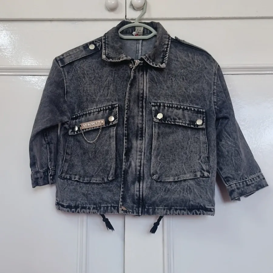 کت وشلوار جین