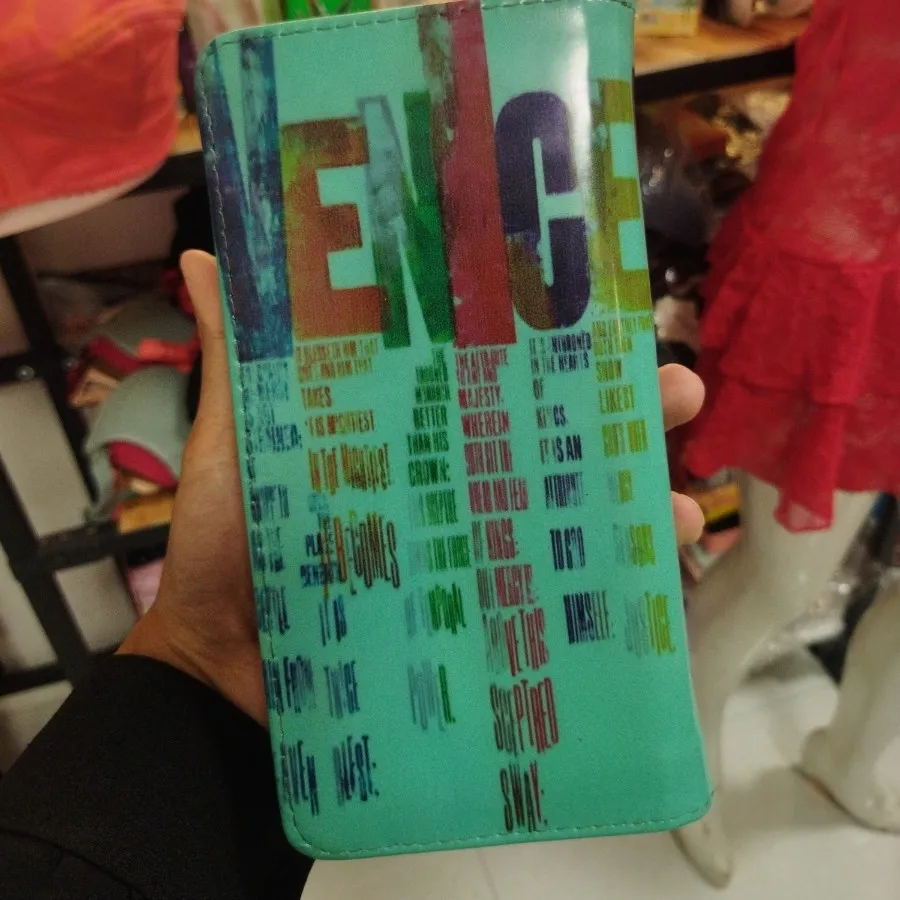 کیف پول  طرحهای متنوع