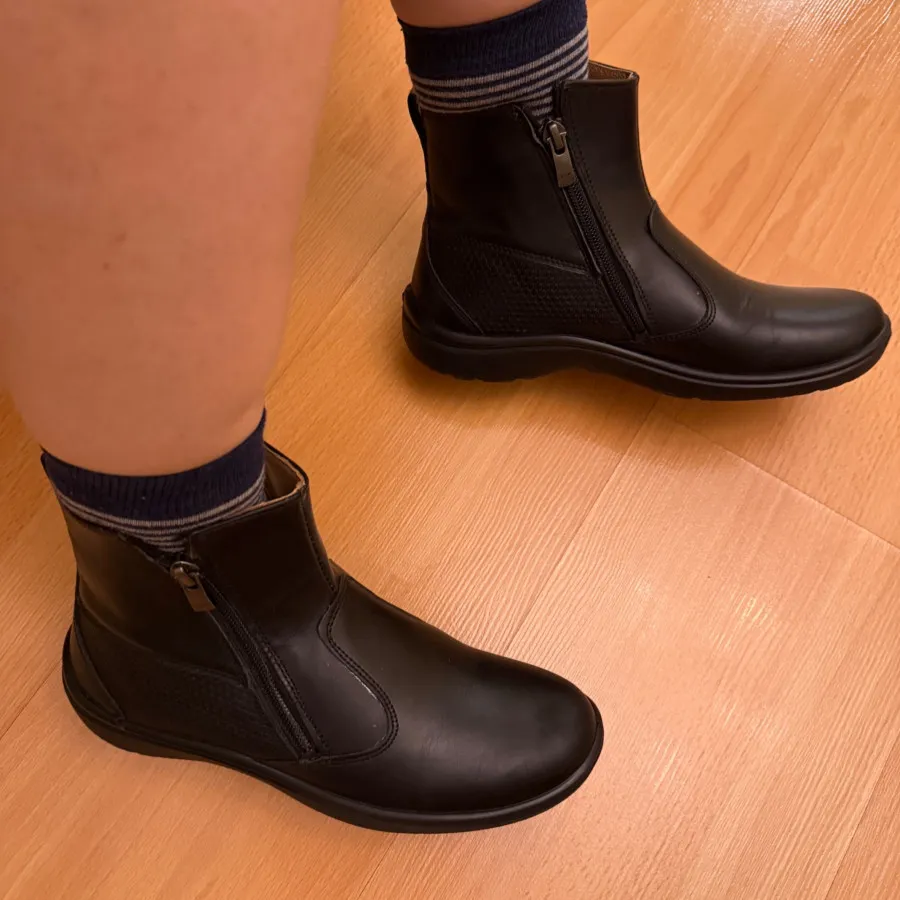 نیم بوت زنانه