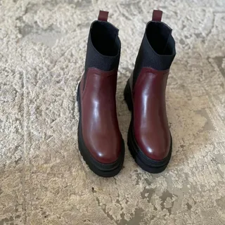 نیم بوت زرشکی