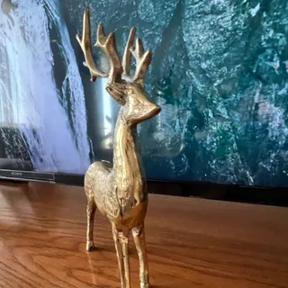 مجسمه دکوری گوزن برنزی