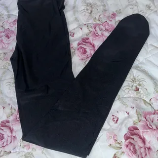 جوراب شلواری مشکی ضخیم