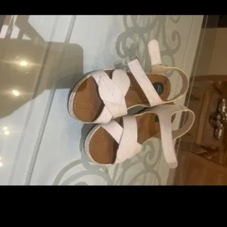 صندل زنانه سفید