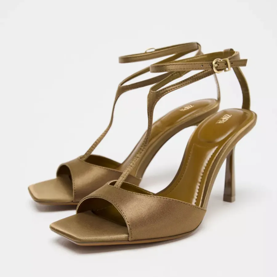 کفش پاشنه بلند زارا