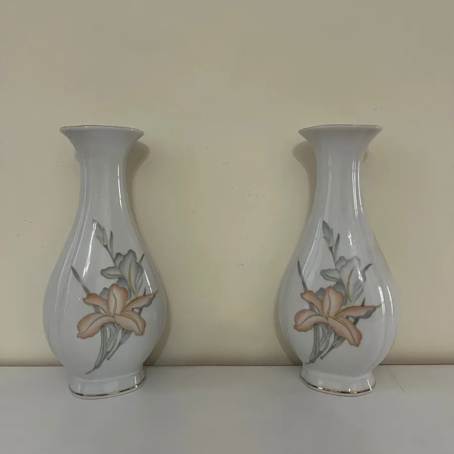 یک جفت گلدان