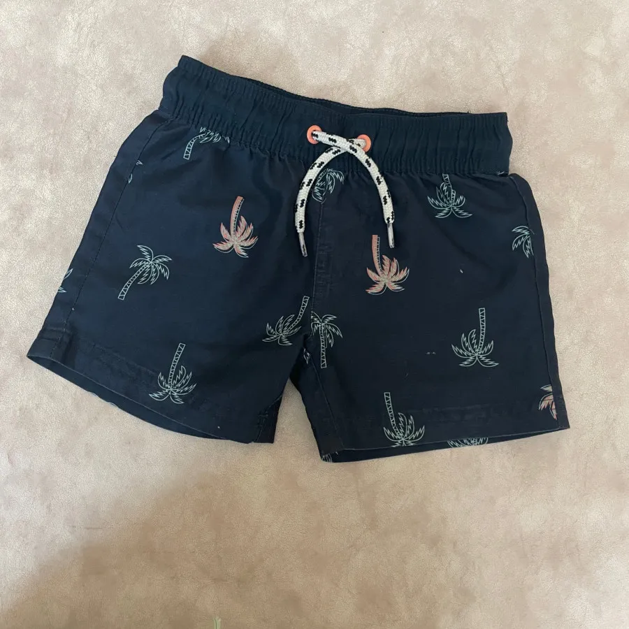 شلوارک ساحلی