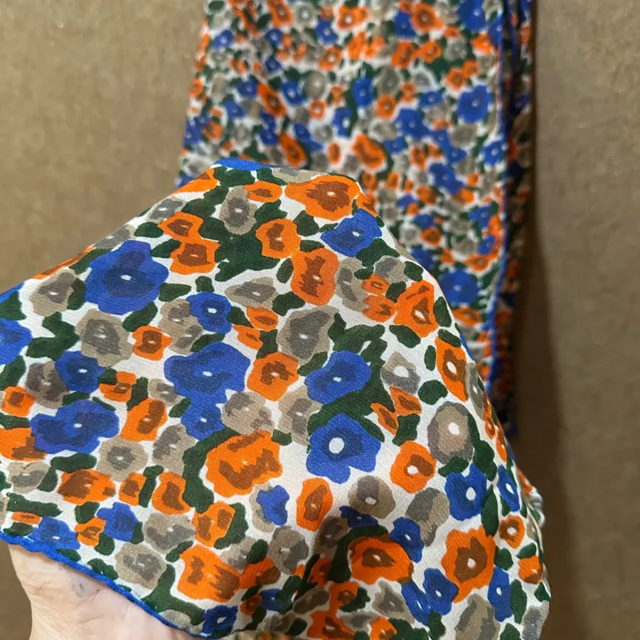 روسری گلگلی