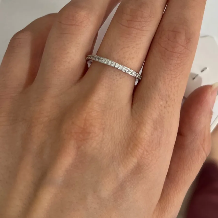 حلقه نگیندار