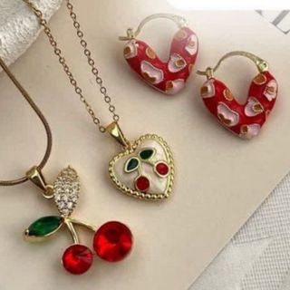 پک اکسسوری های گیلاسی?