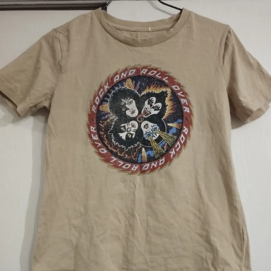 بلوز بند kiss