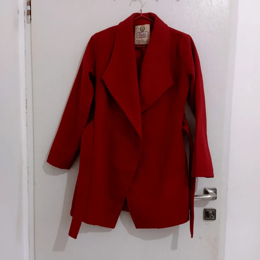 پالتو قرمز زنانه