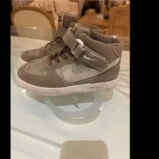 کفش اسپورت برند