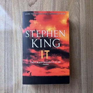 رمان ایت (آن)