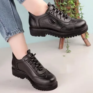 نیم بوت آوینا