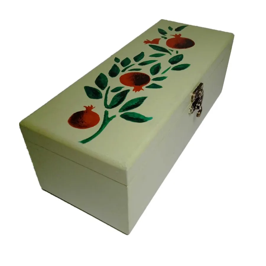 جعبه هدیه و جواهرات