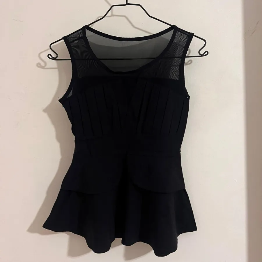 تاپ مهمونی مشکی